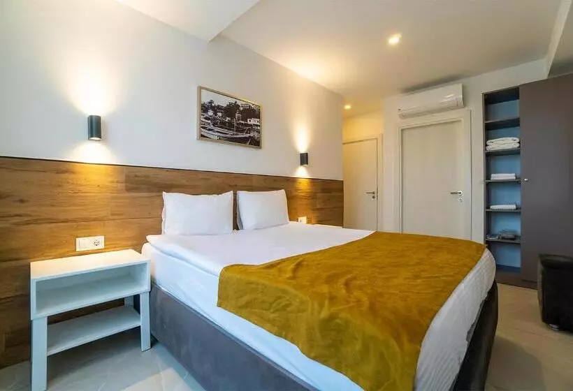 Hotel Tut