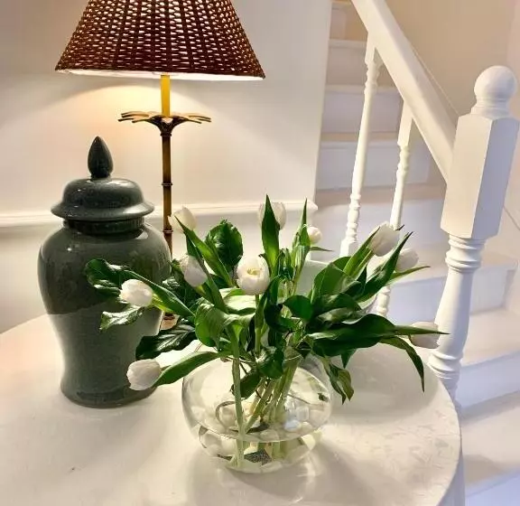 Plantation House Bed & Breakfast