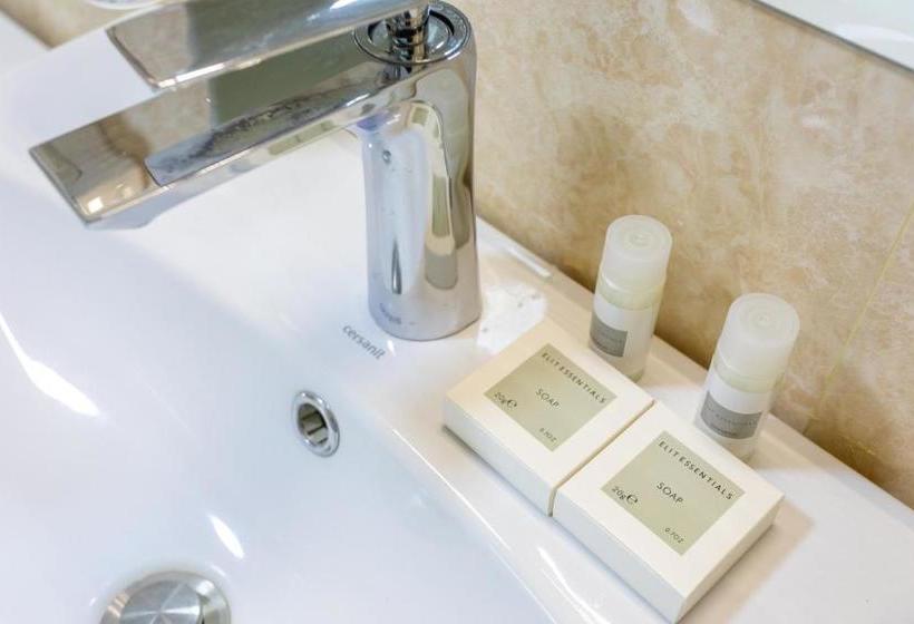 هتل Aria Resort & Spa