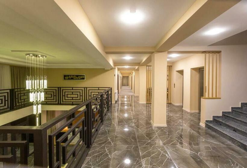 هتل Aria Resort & Spa