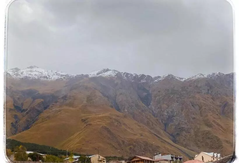 هتل Axien Kazbegi