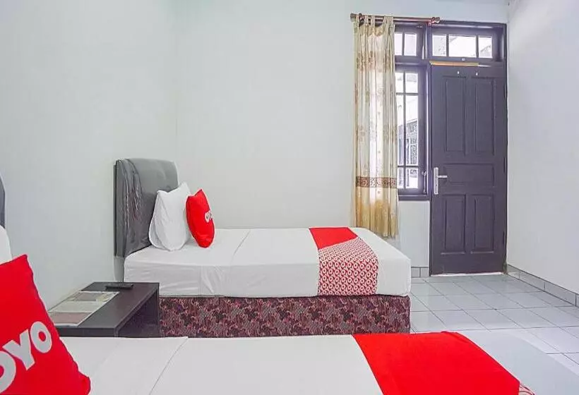 ホテル Collection O 90589 Palem Garden