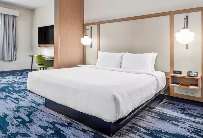 Hotelli Fairfield By Marriott Inn & Suites Kansas City North, Gladstone