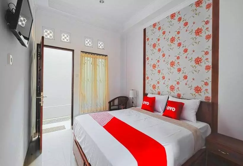 Hotelli Oyo 90576 St Tama