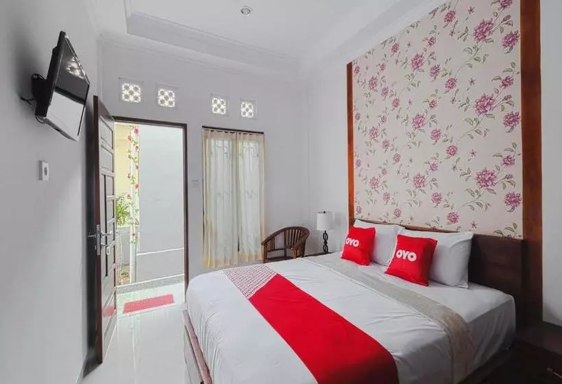 Hotelli Oyo 90576 St Tama