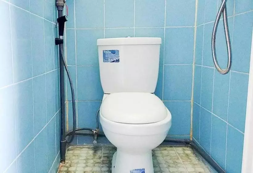 Hotel Queen Asri 2 Redpartner