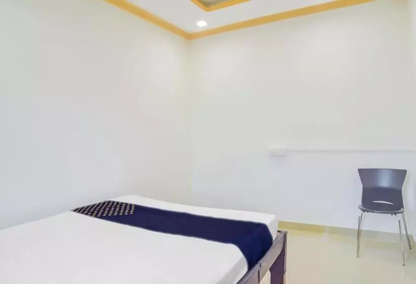 هتل Spot On Nirvaan Guest House