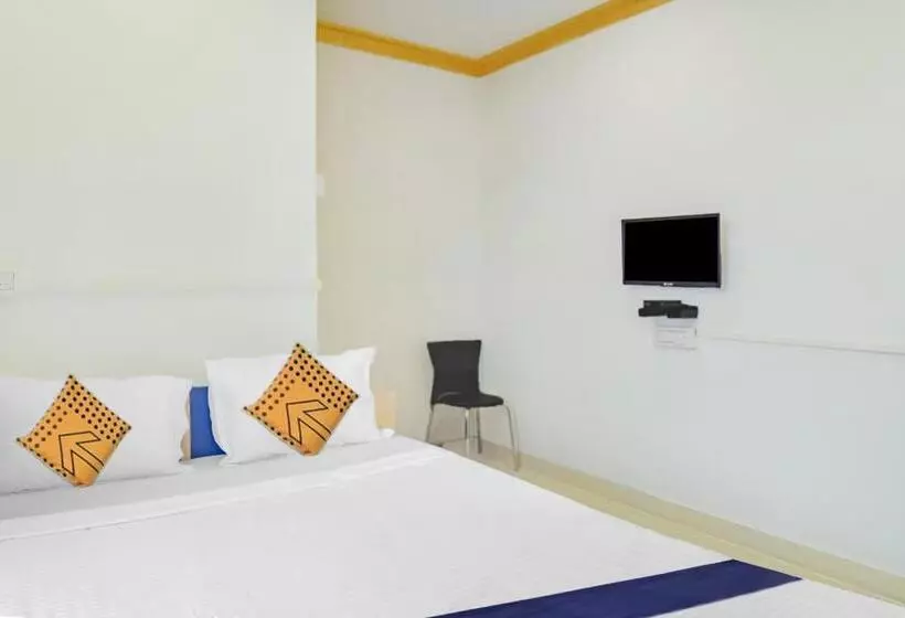 هتل Spot On Nirvaan Guest House