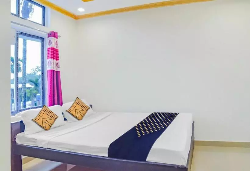 هتل Spot On Nirvaan Guest House