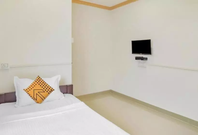 هتل Spot On Nirvaan Guest House