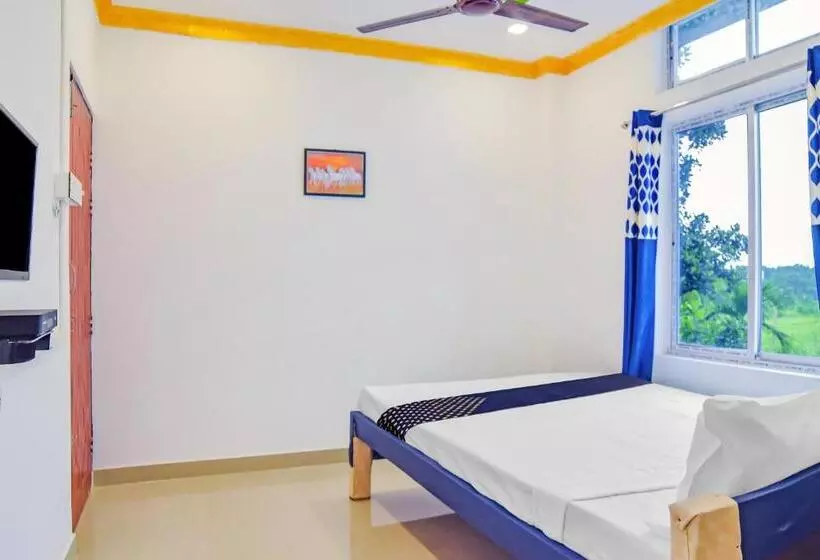 هتل Spot On Nirvaan Guest House