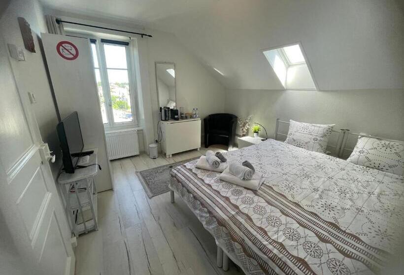 膳宿费 La Maison Bleue à 2 Pas Du Lac Du Neuchâtel