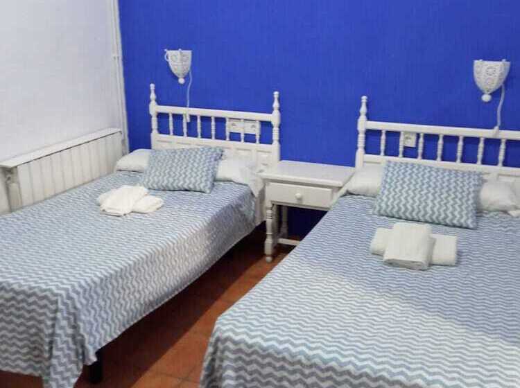 پانسیون The Dreamers & Co