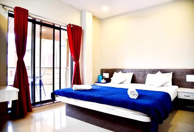 Hotelli Dv Inns Farmvilla   Besides Strawberry Farms