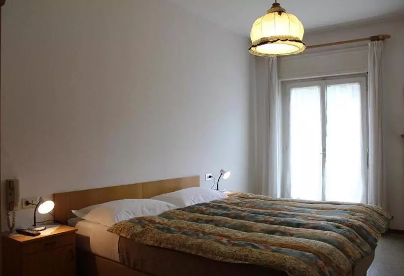 Hotelli Garni Hirsch