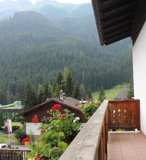 ホテル Garni Hirsch