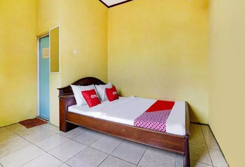 Hotelli Oyo Ii3676 Wisma Al-fahmi Syariah