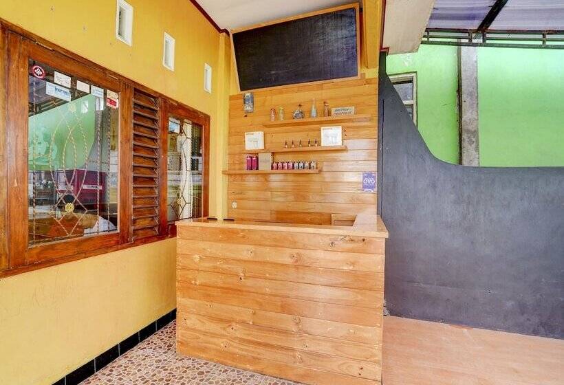 Hotel Oyo Ii3676 Wisma Al-fahmi Syariah