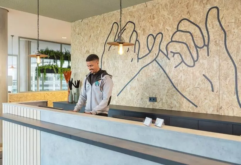 Hotelli Holiday Inn   The Niu, Amity Potsdam, An Ihg