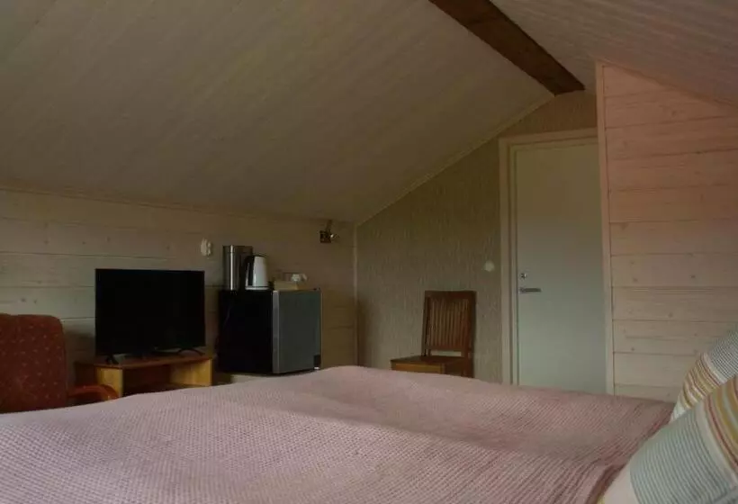 ペンション Brändö Bike And Bed