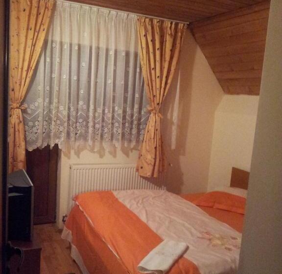 Pensão Cabana Selena