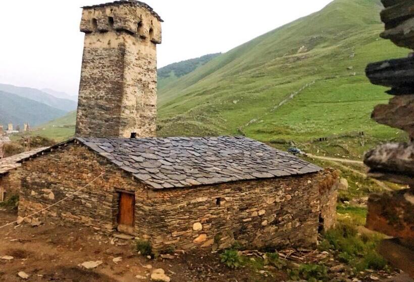 پانسیون Old House