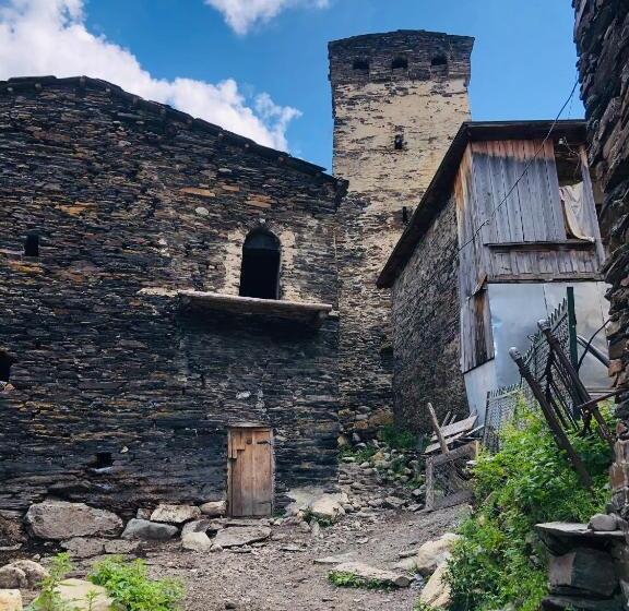 پانسیون Old House