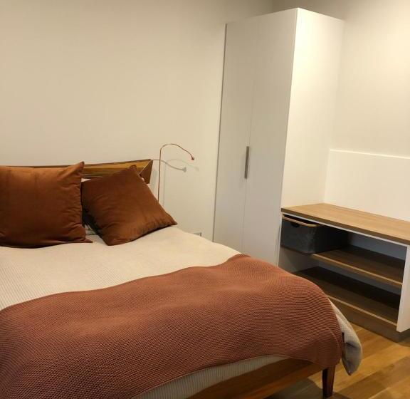 Пансион Scotsdale Farm