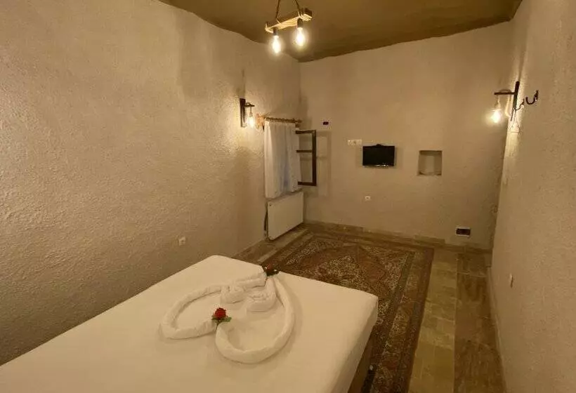 هتل Cappadocia Urgup Stone House