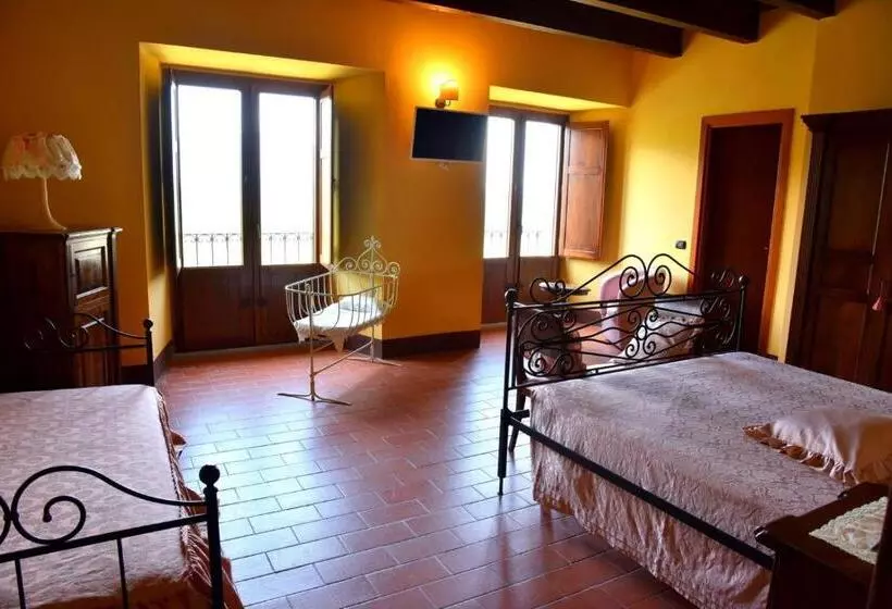 هتل Il Castello Dei Principi Sanseverino