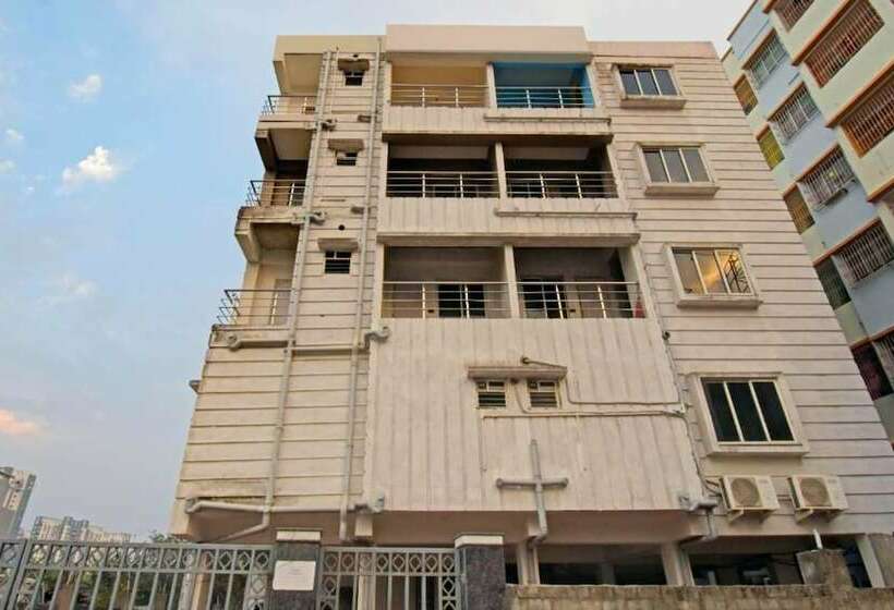 בית מלון כפרי Goroomgo Royal Galaxy Newtown Kolkata