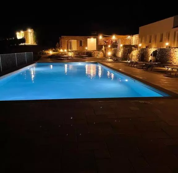 هتل Tenuta Paltusa