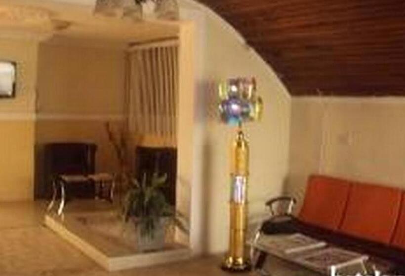 پانسیون Room In Apartment Ade Super Hotel Single