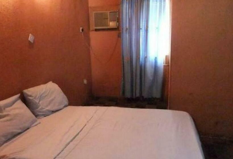 پانسیون Room In Apartment Ade Super Hotel Single