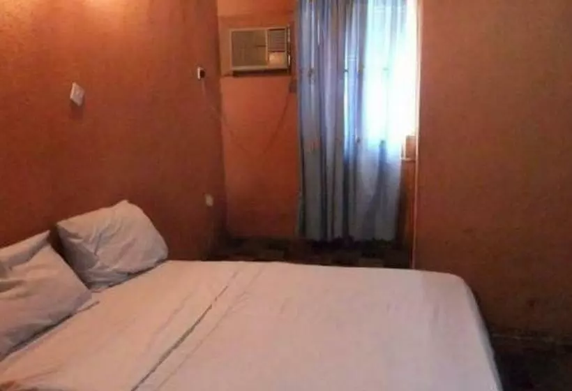 پانسیون Room In Apartment   Ade Super Hotel Single