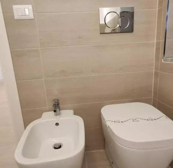 پانسیون Sami Rooms Due   Teatro A 400 Mt   Ortigia A 1500 Mt