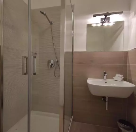 پانسیون Sami Rooms Due   Teatro A 400 Mt   Ortigia A 1500 Mt