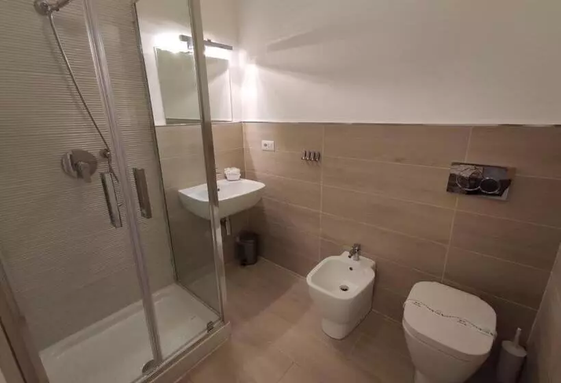 پانسیون Sami Rooms Due   Teatro A 400 Mt   Ortigia A 1500 Mt