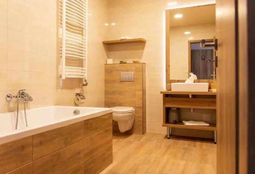 Aamiaismajoitus (B&B) Veres Motel