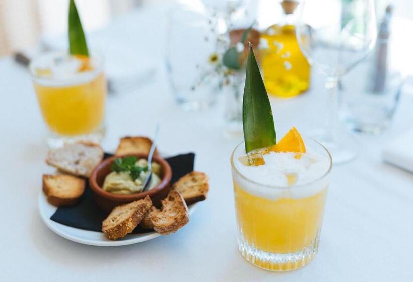 ホテル Auberge Du Redier