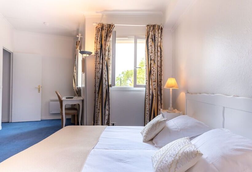 ホテル Auberge Du Redier