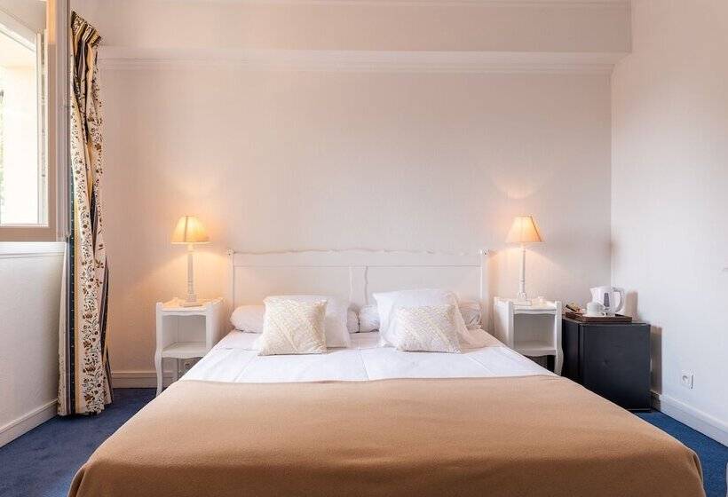 ホテル Auberge Du Redier