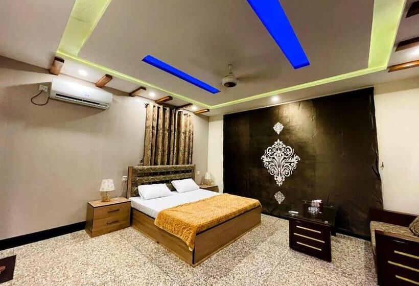 هتل Husnain Resort By Saud Khan