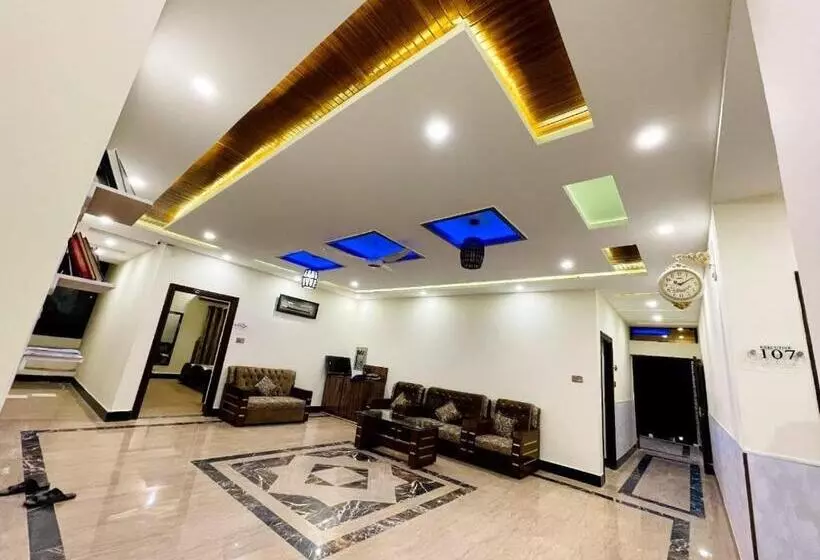 هتل Husnain Resort By Saud Khan