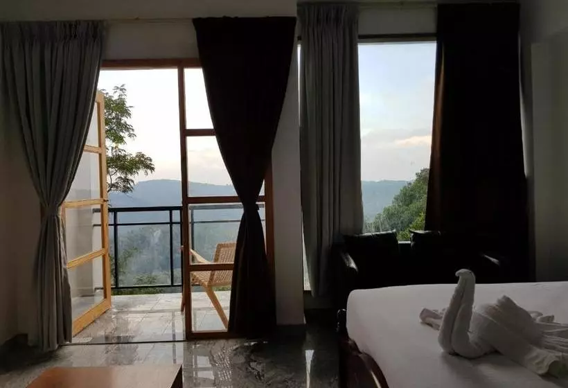 ホテル Meridian Hill Top Yercaud