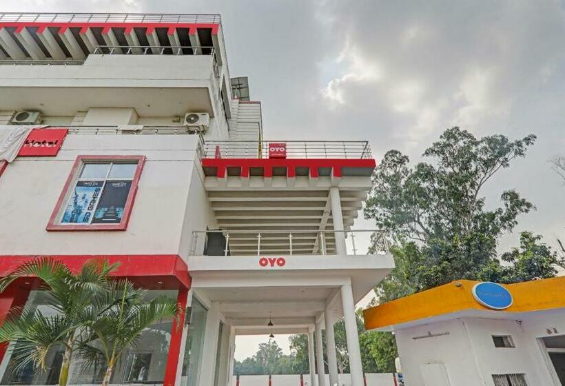 호텔 Oyo 81252 The M Palace