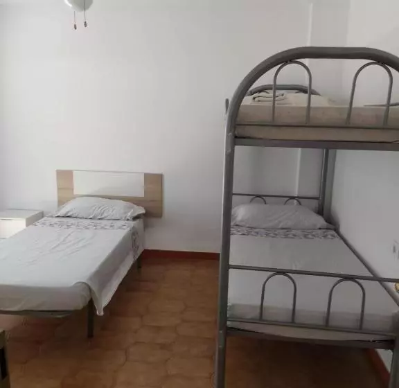 Monísimo Pensión Rincón De La Victoria