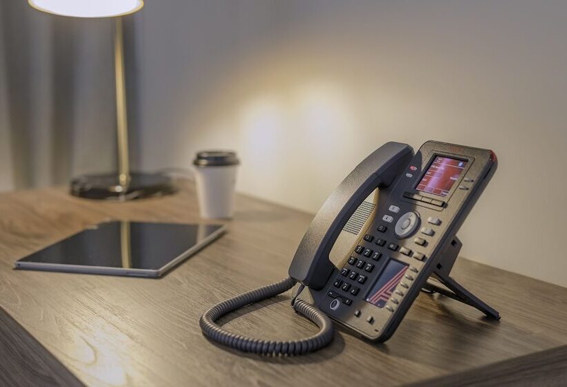 Brady Apartment Hotel Hardware Lane