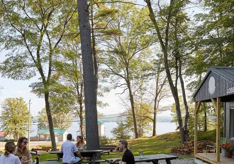 Hotelli Somewhere Inn Calabogie