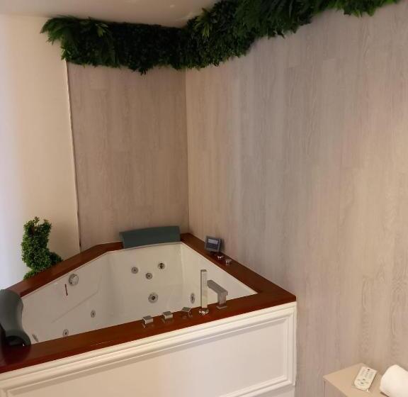 پانسیون La Puerta De Nerja Boutique   Adults Recommended